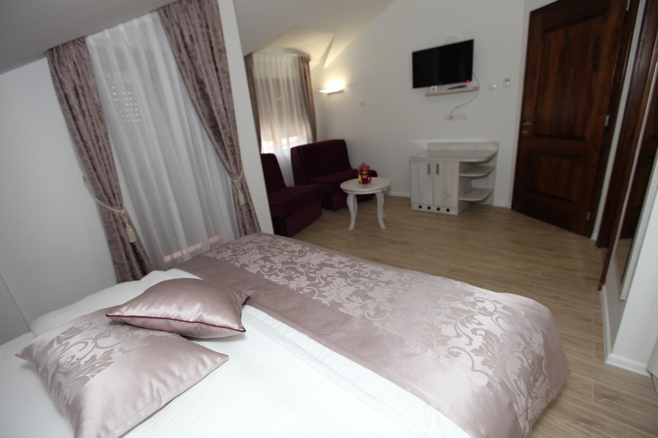 Apis Hotel Trebinje Exterior foto